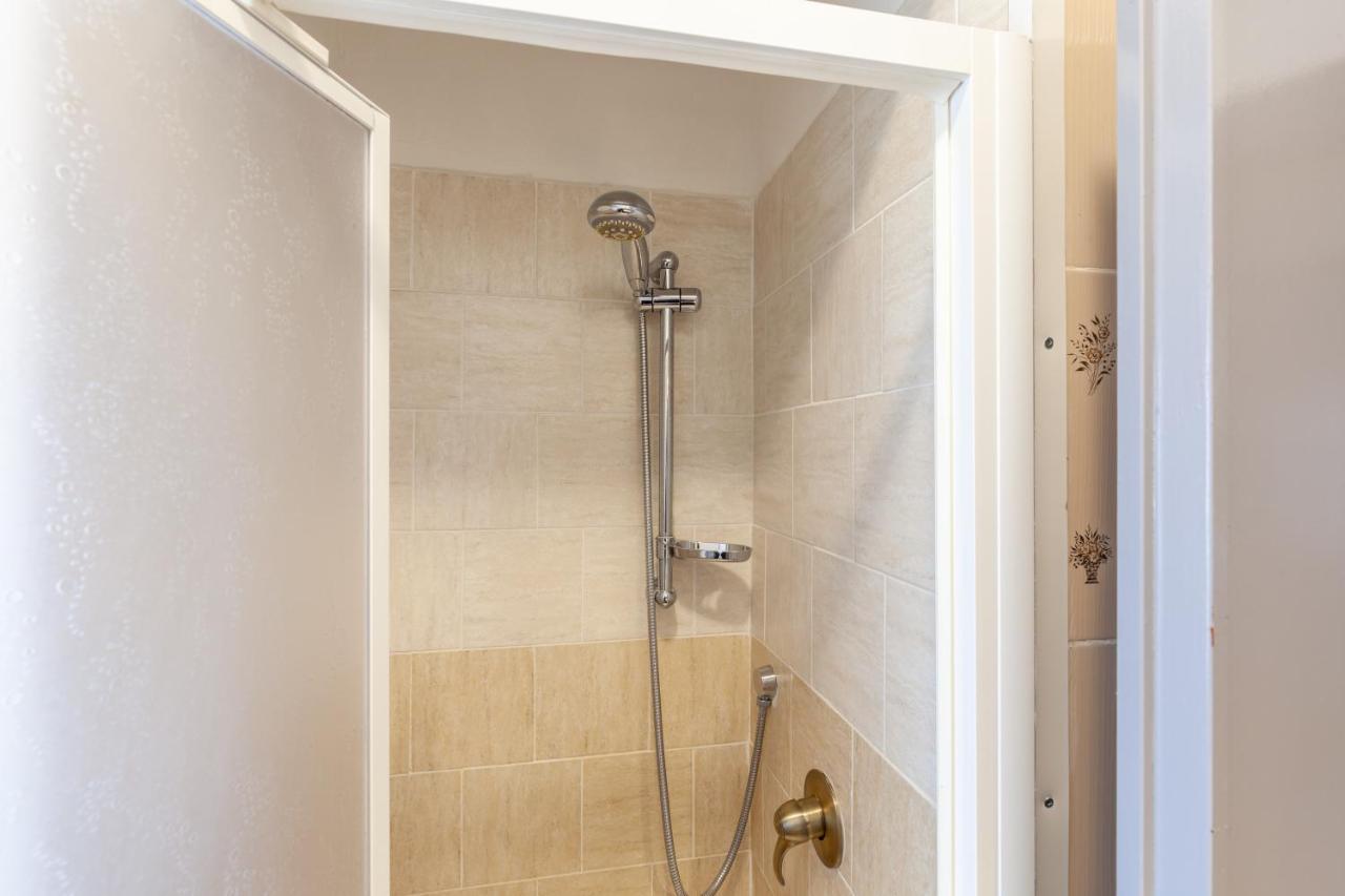 Residence Caravel 9 Lido di Camaiore Luaran gambar