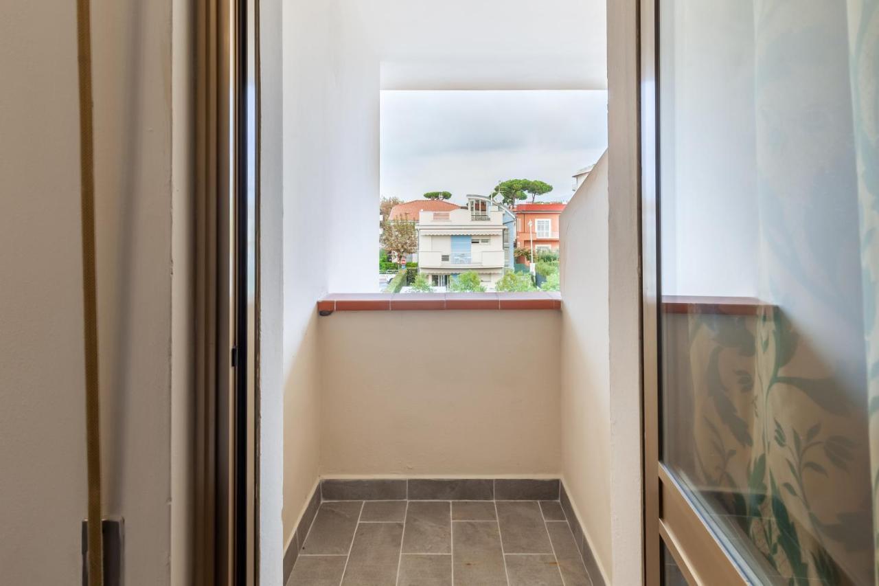 Residence Caravel 9 Lido di Camaiore Luaran gambar